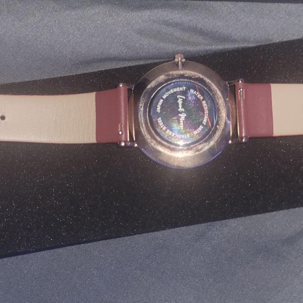 Cresent Moon Watch - Picture 3 of 4
